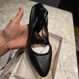 Taryn Rose Elegant Black Flats